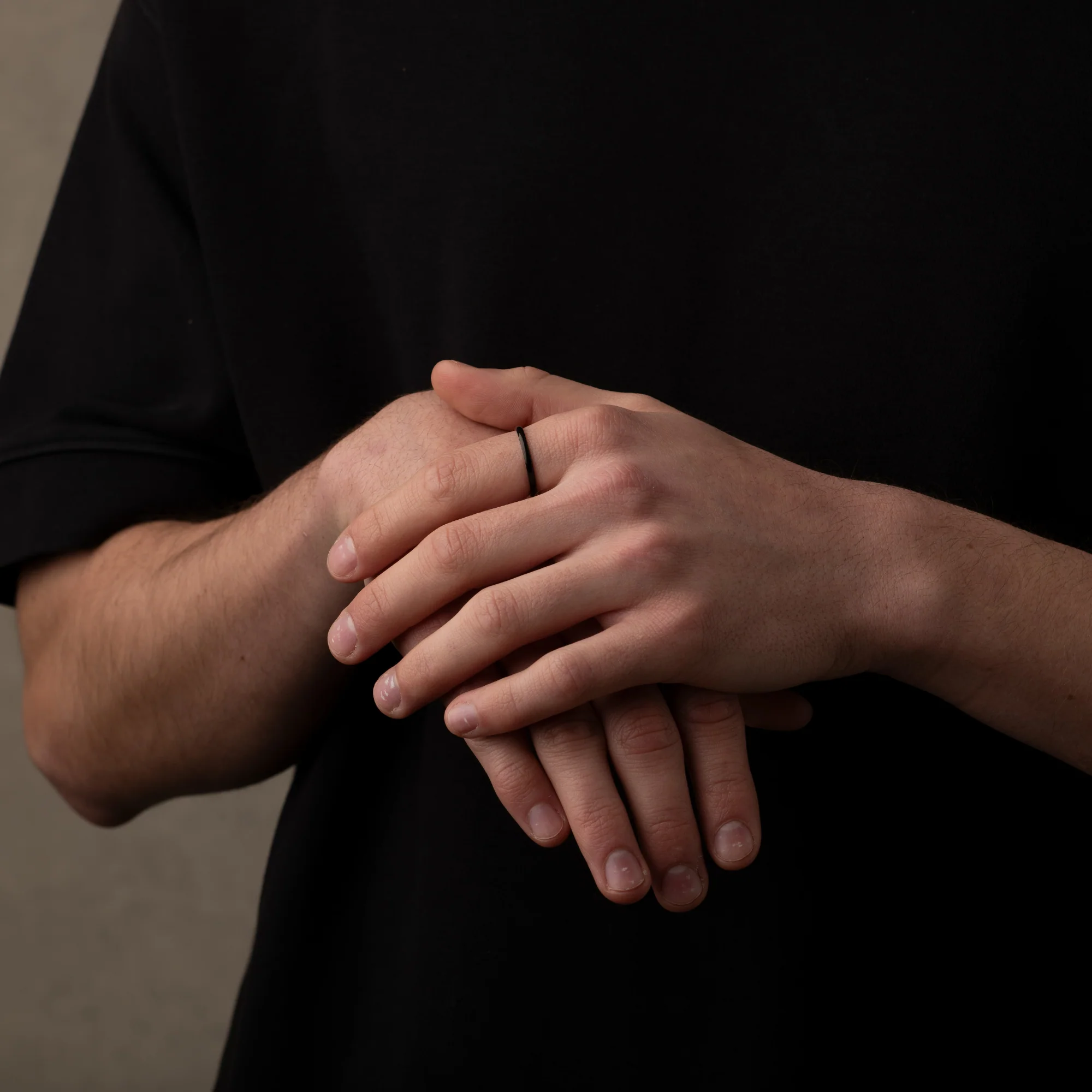 Black Simple Ring 2MM - Image 3