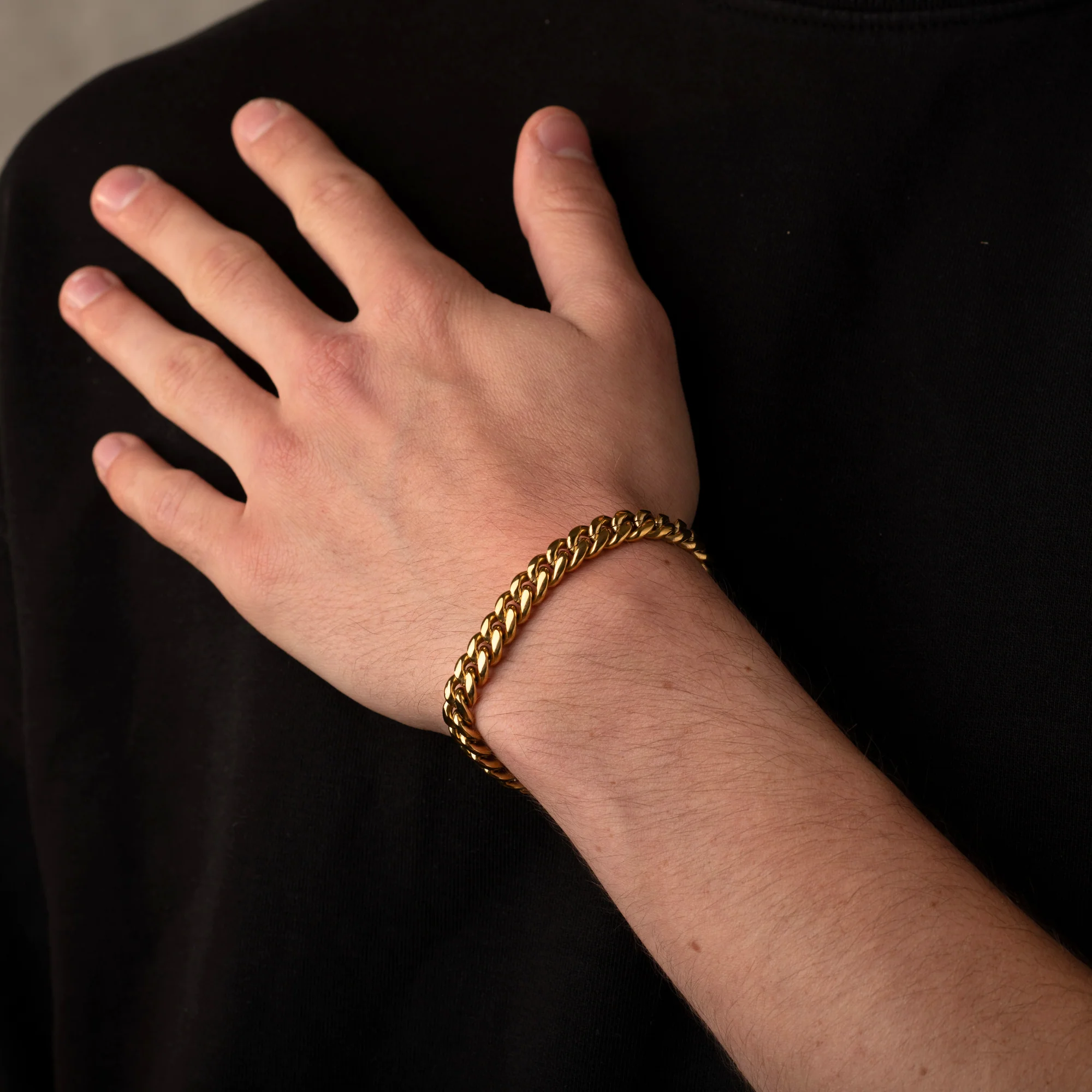 Gold Cuban Chain Bracelet 8MM - Image 4