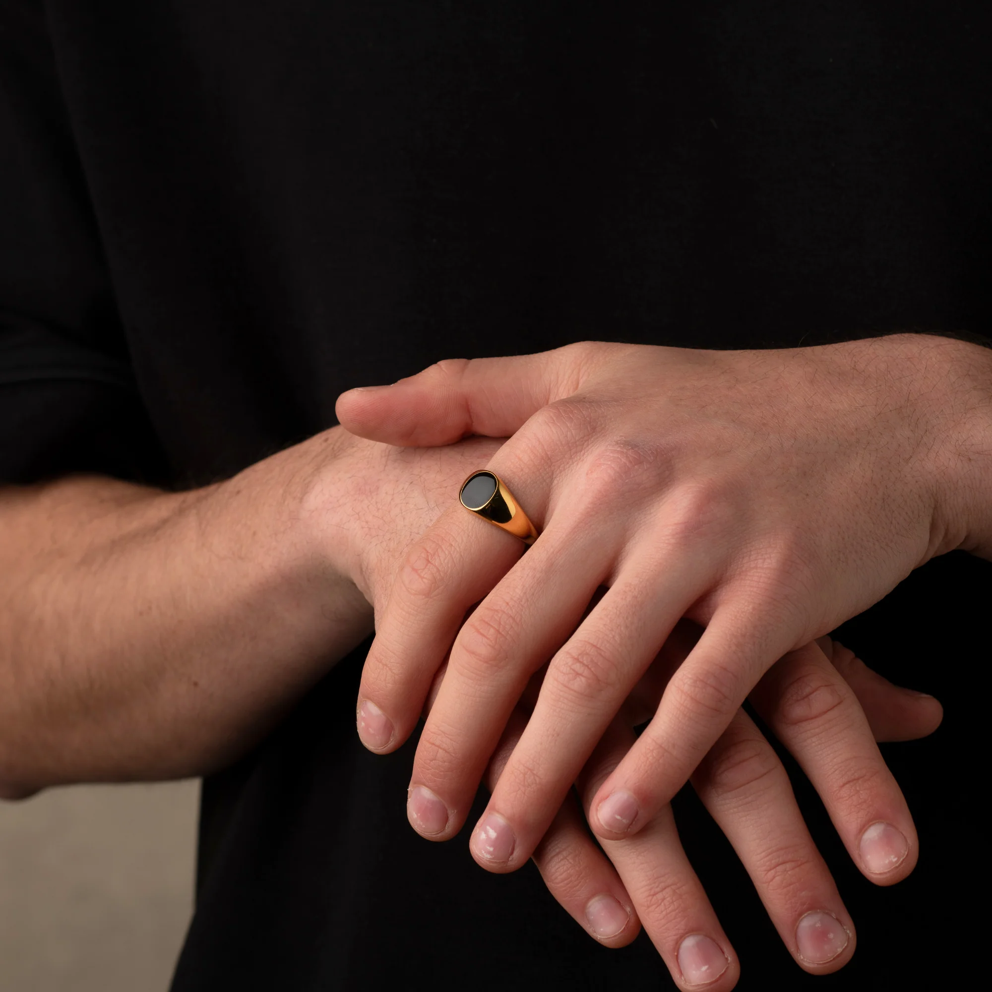 Gold Onyx Stone Signet Ring - Image 4