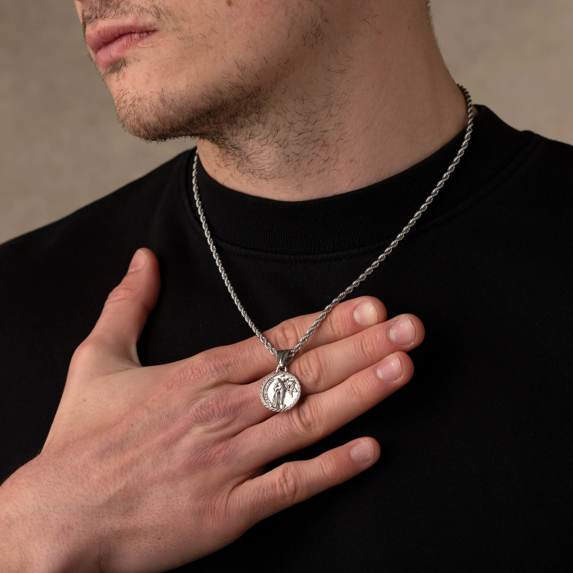Silver Jesus Christ Necklace Pendant - Image 4