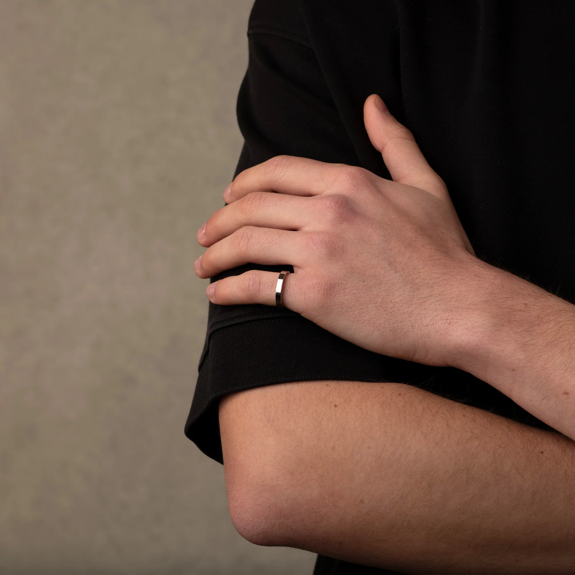 Silver Minimalistic Band Ring 3MM - Image 3