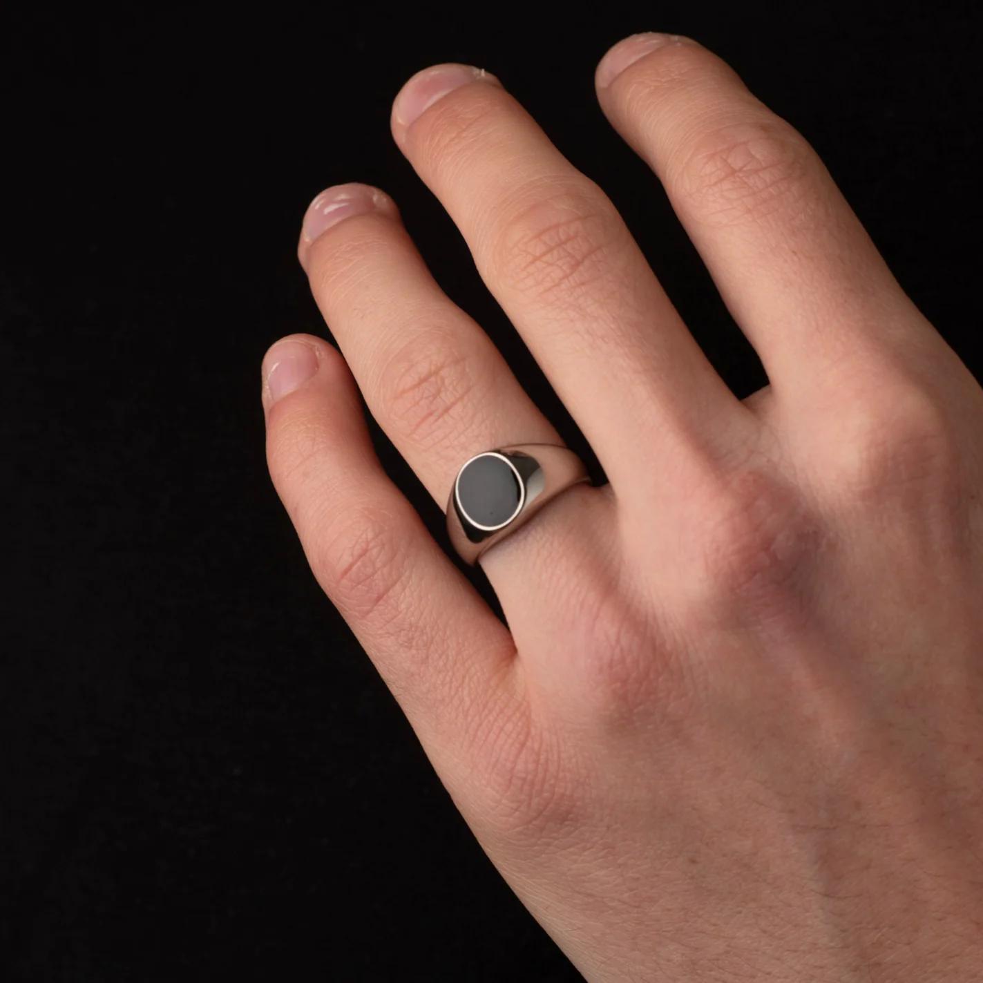 Silver Onyx Stone Signet Ring - Image 3